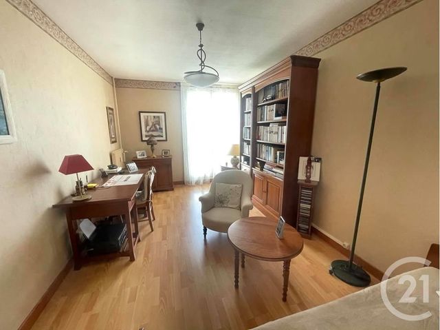 Appartement T3 à vendre - 4 pièces - 70.0 m2 - RENNES - 35 - BRETAGNE - Century 21 Dréano Immobilier Appartement T3 à vendre - 4 pièces - 70.0 m2 - RENNES - 35 - BRETAGNE - Century 21 Dréano Immobilier