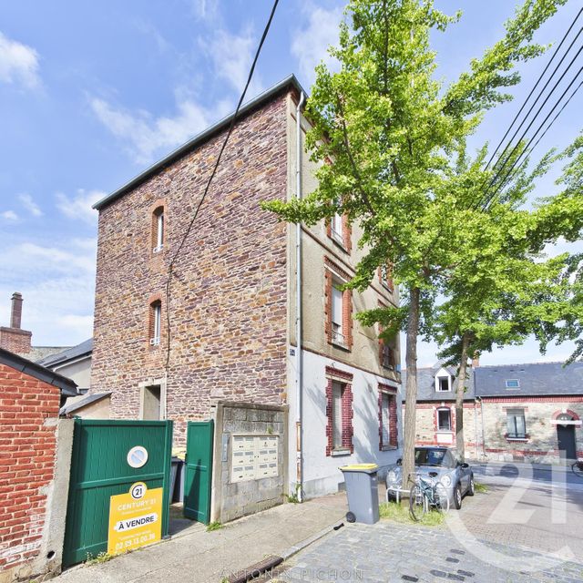 Studio à vendre - 1 pièce - 22.89 m2 - RENNES - 35 - BRETAGNE - Century 21 Dréano Immobilier Studio à vendre - 1 pièce - 22.89 m2 - RENNES - 35 - BRETAGNE - Century 21 Dréano Immobilier