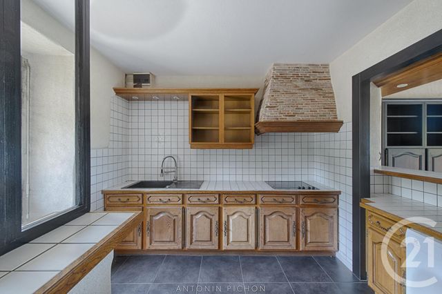 maison à louer - 7 pièces - 400.0 m2 - NOYAL CHATILLON SUR SEICHE - 35 - BRETAGNE - Century 21 Dréano Immobilier maison à louer - 7 pièces - 400.0 m2 - NOYAL CHATILLON SUR SEICHE - 35 - BRETAGNE - Century 21 Dréano Immobilier
