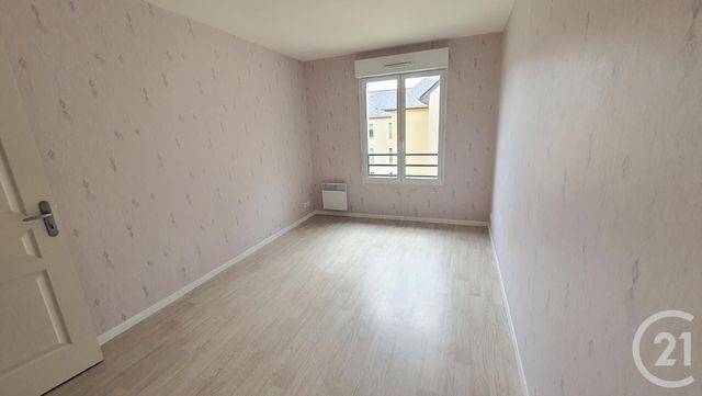 Afficher la photo en grand Appartement T3 à vendre - 3 pièces - 68.68 m2 - ST MEEN LE GRAND - 35 - BRETAGNE - Century 21 Dréano Immobilier
