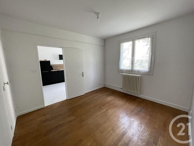 Afficher la photo en grand Appartement T2 à vendre - 2 pièces - 32.0 m2 - RENNES - 35 - BRETAGNE - Century 21 Dréano Immobilier