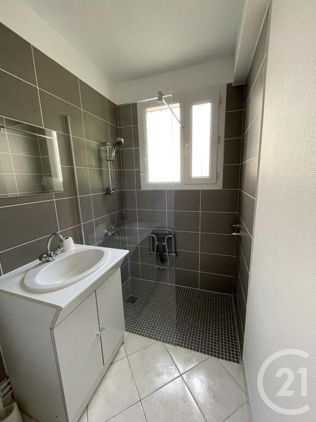 Afficher la photo en grand Appartement T2 à vendre - 2 pièces - 32.0 m2 - RENNES - 35 - BRETAGNE - Century 21 Dréano Immobilier