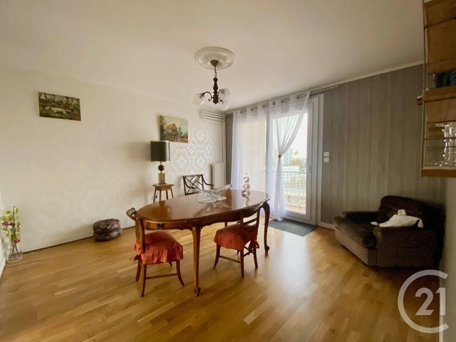 Appartement T4 à vendre - 4 pièces - 61.51 m2 - RENNES - 35 - BRETAGNE - Century 21 Dréano Immobilier