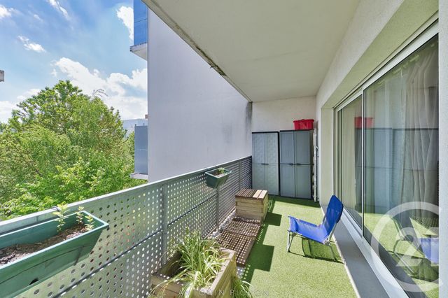 Appartement T5 à vendre - 5 pièces - 97.97 m2 - ST JACQUES DE LA LANDE - 35 - BRETAGNE - Century 21 Dréano Immobilier