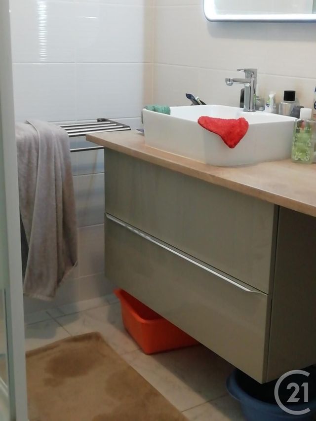 Afficher la photo en grand Appartement T4 à vendre - 4 pièces - 72.88 m2 - RENNES - 35 - BRETAGNE - Century 21 Dréano Immobilier