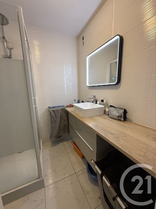 Afficher la photo en grand Appartement T4 à vendre - 4 pièces - 72.88 m2 - RENNES - 35 - BRETAGNE - Century 21 Dréano Immobilier