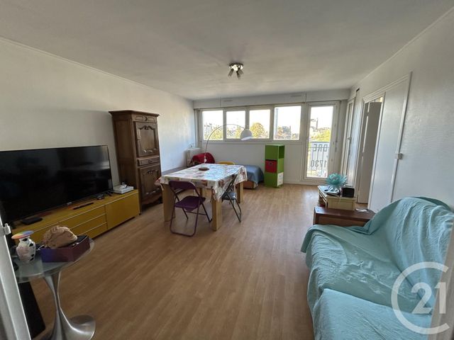 Afficher la photo en grand Appartement T4 à vendre - 4 pièces - 72.88 m2 - RENNES - 35 - BRETAGNE - Century 21 Dréano Immobilier