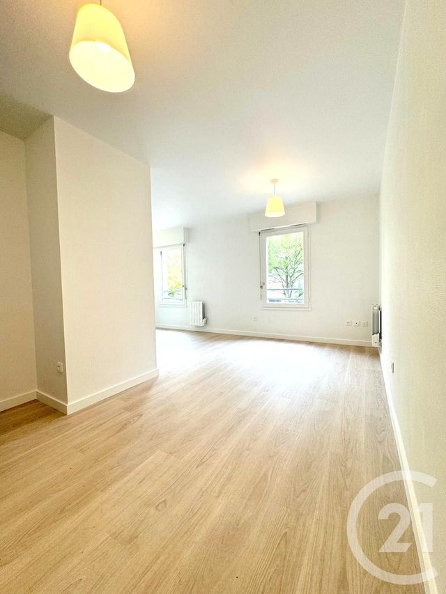 Appartement Studio à vendre - 1 pièce - 28.2 m2 - RENNES - 35 - BRETAGNE - Century 21 Dréano Immobilier