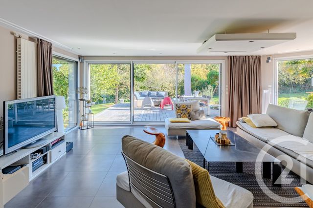 Afficher la photo en grand maison à vendre - 8 pièces - 232.0 m2 - LAILLE - 35 - BRETAGNE - Century 21 Dréano Immobilier