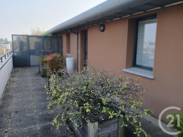 Appartement à louer - 4 pièces - 78.17 m2 - MORDELLES - 35 - BRETAGNE - Century 21 Dréano Immobilier